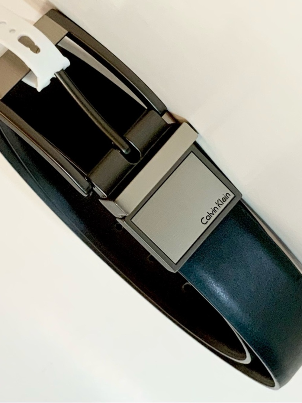 Men’s Calvin Klein Reversible Black/Brown Leather Belt - Picture 7 of 7